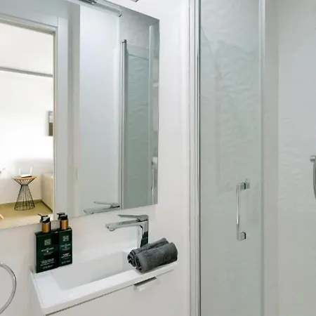 Riviera - Relaxing, Spacious, Amazing Location *